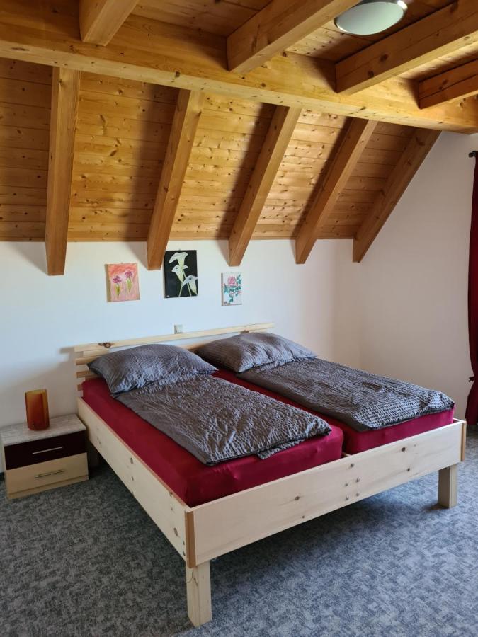 Ferienwohnung Helga Thalmassing  Bagian luar foto